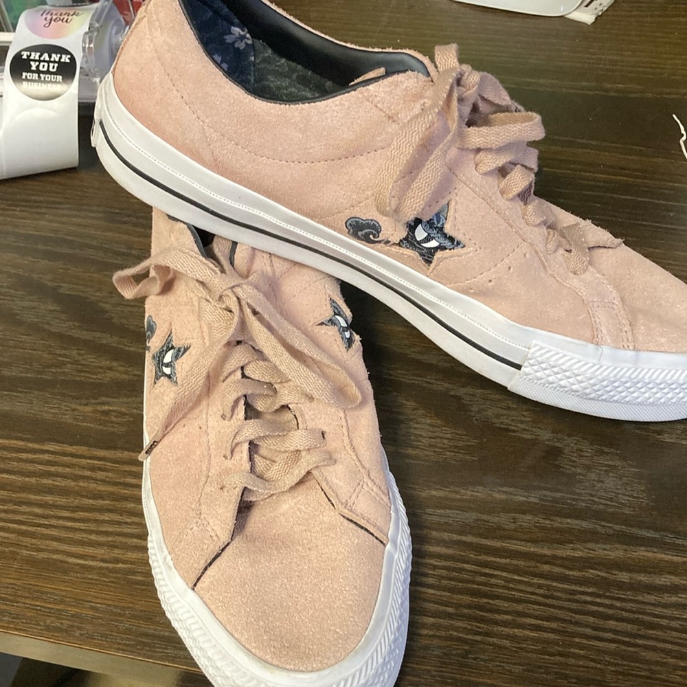 Men’s size 11 Pink Suede converse Sneakers